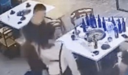 爆料火锅老板娘视频在线观看,视频揭秘后厨幕后真相