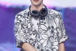 黄明昊爆料队友视频大全,视频大全曝光独家瞬间