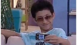 网友小黑爆料的视频是真的吗,真相究竟如何？