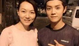 爆料鹿晗妈妈视频播放,揭秘明星家庭日常