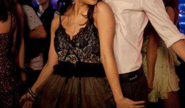 喜爱夜蒲粤语在线观看,在线观看，尽享狂欢之夜